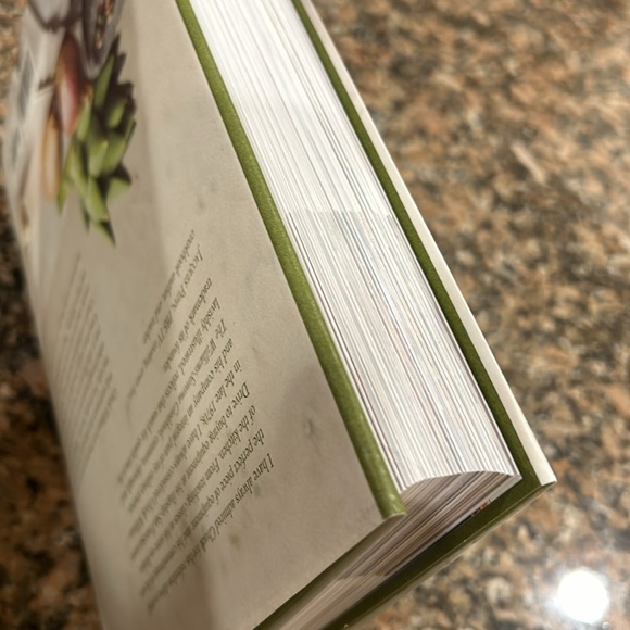 The Williams-Sonoma Cookbook: The Essential Recipe Collection - Picture 3 of 3
